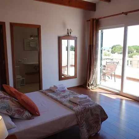 Rasen Villa Binisafua